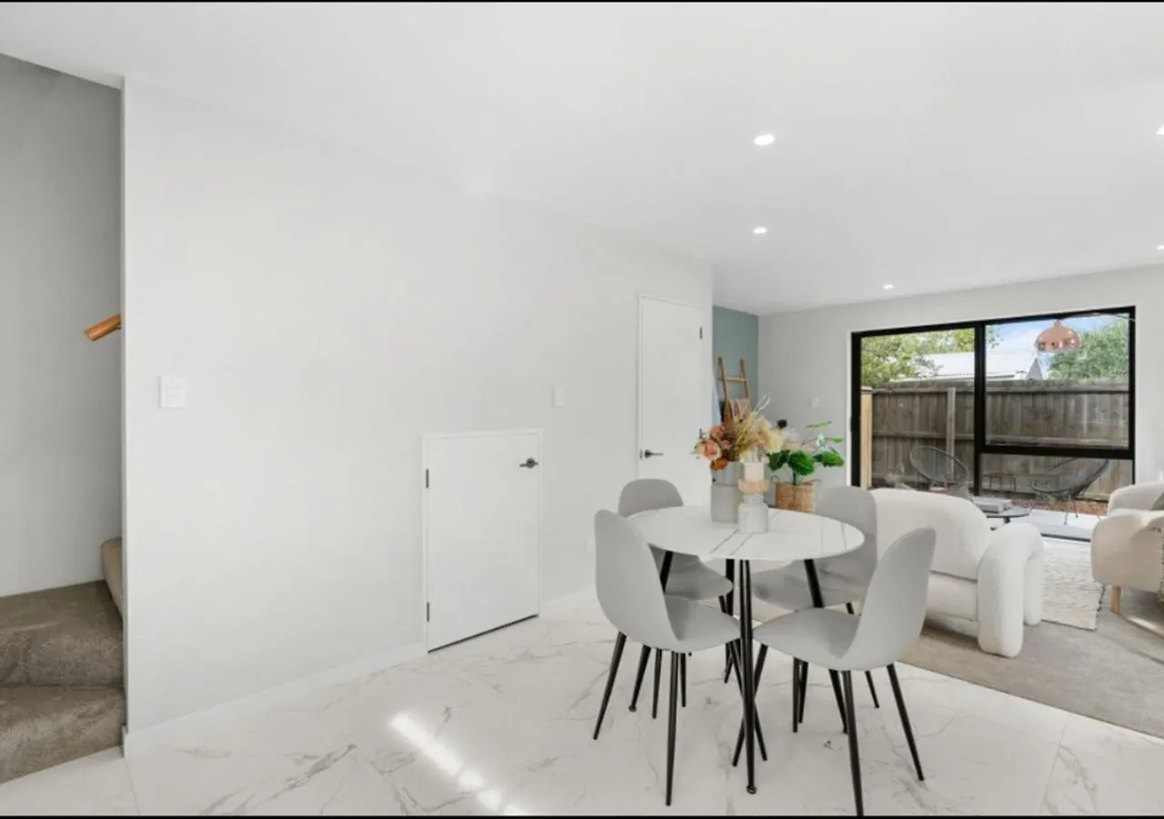 Brand New 3Br Home With Parking Christchurch 0*,