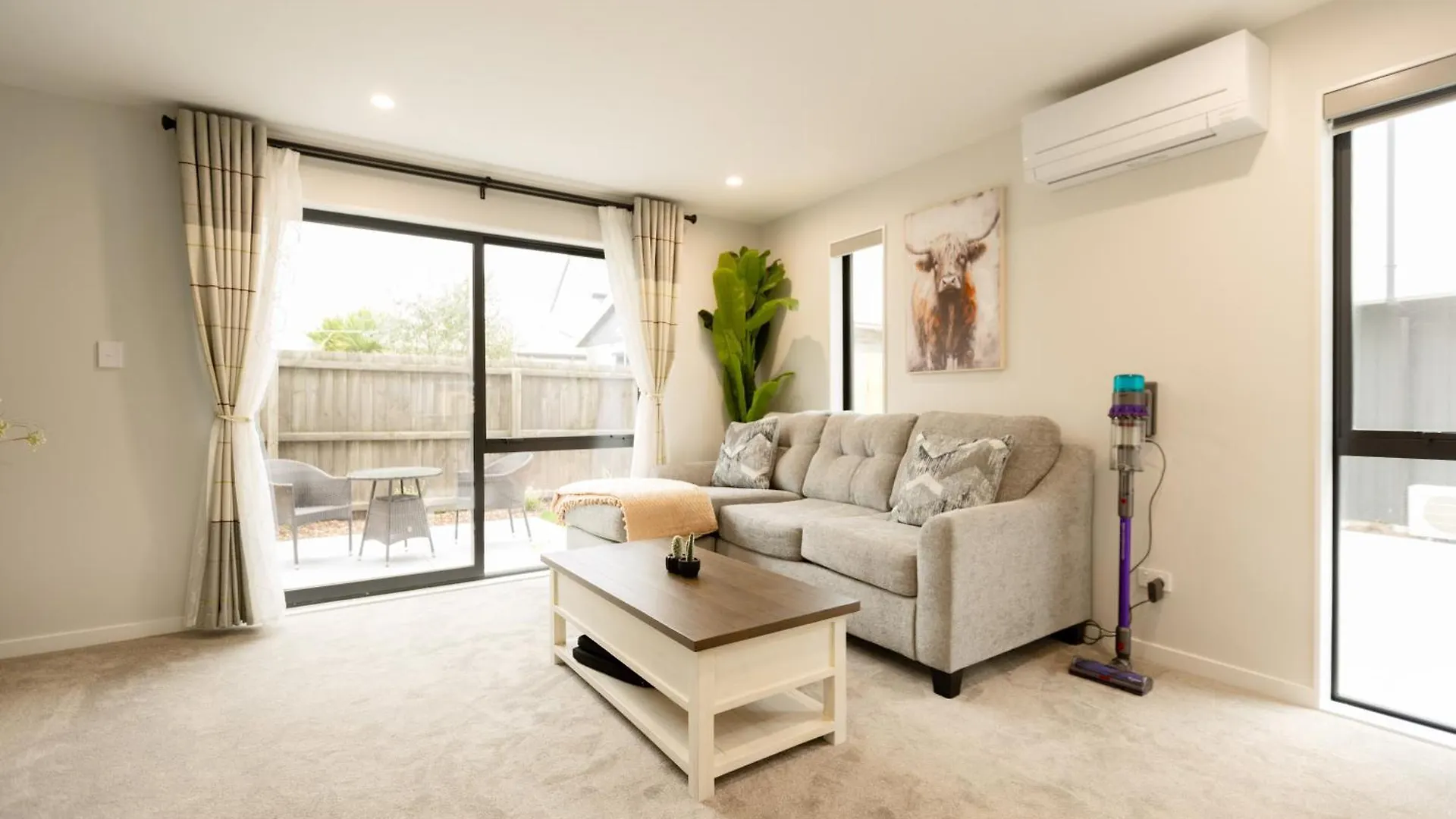 Brand New 3Br Home With Parking Christchurch