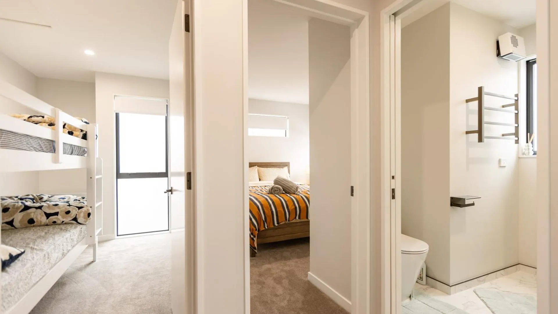 Brand New 3Br Home With Parking Christchurch