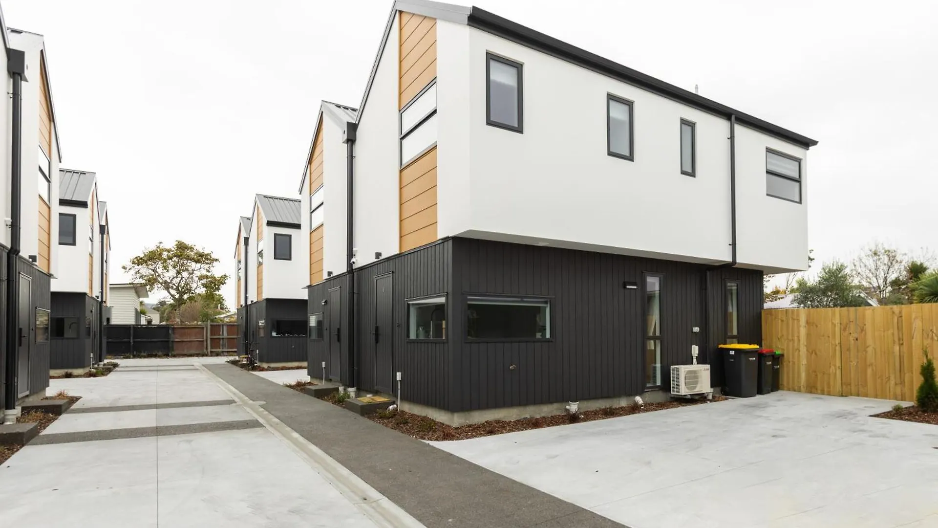 Apartment Brand New 3Br Home With Parking Christchurch